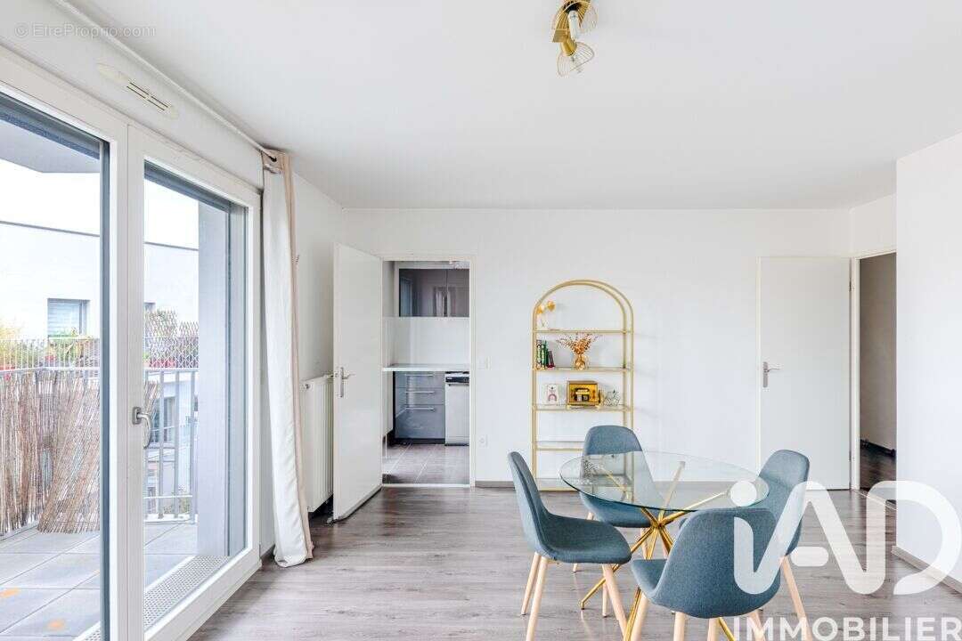 Appartement 80 m² à Saint-Denis  - photo 7