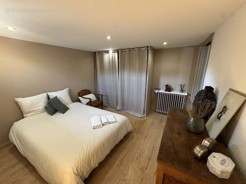 Appartement à MEYZIEU