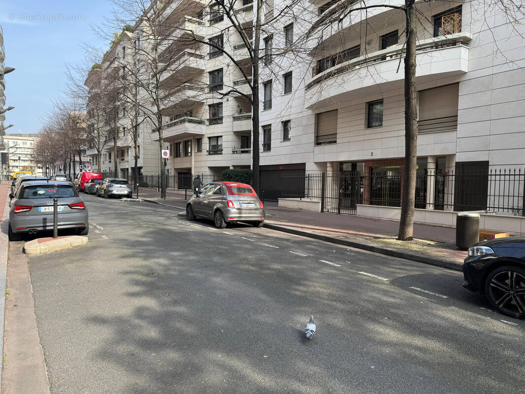 Parking à LEVALLOIS-PERRET