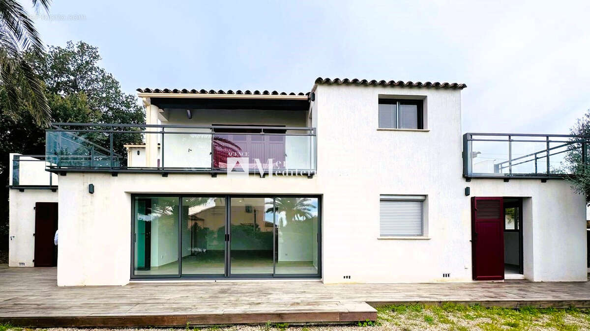 Appartement à LES ISSAMBRES