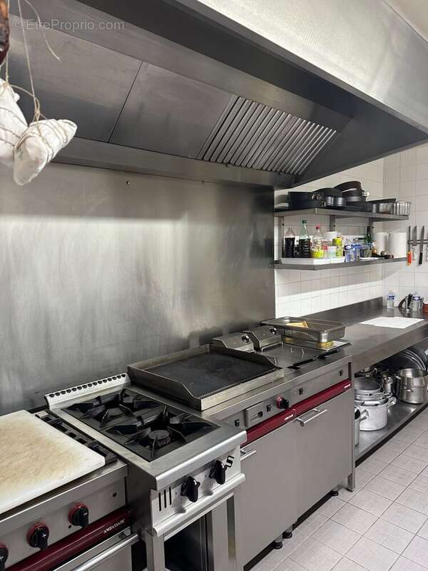 290 m² à Ris-Orangis  - photo 2