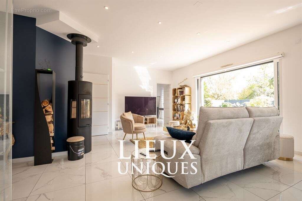 Maison à SAINT-GERVAIS-LA-FORET