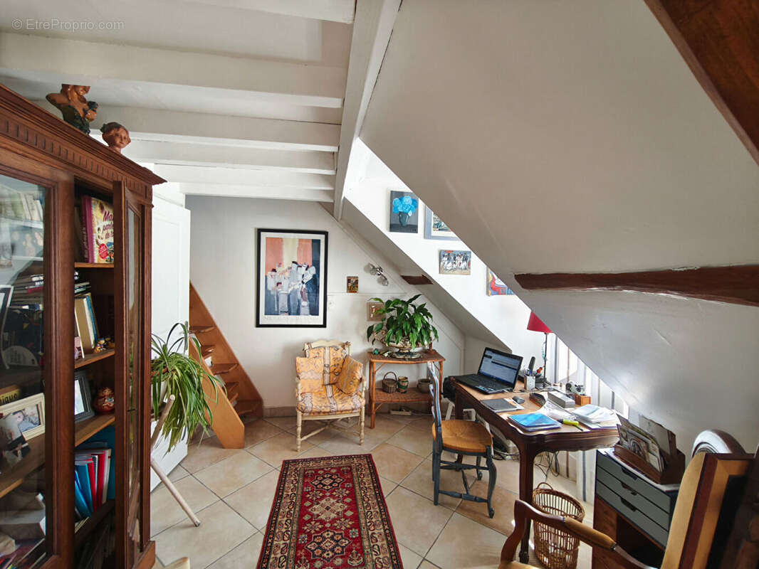 Appartement f3 72 m²  duplex maintenon centre ville  gare et commeces a pied - photo 6
