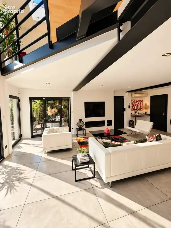 MONTPELLIER – Villa d’architecte coup de cœur avec piscine, jardin intimiste et 5 chambres - photo 5