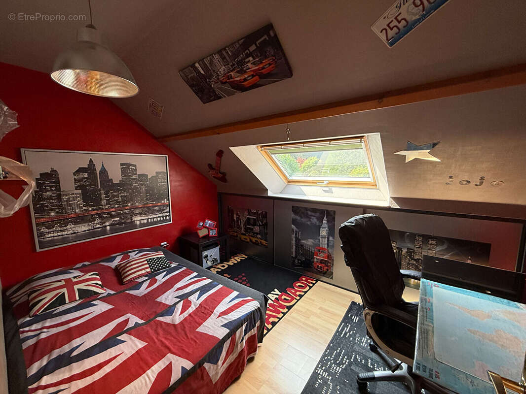 Maison à ISSANCOURT-ET-RUMEL