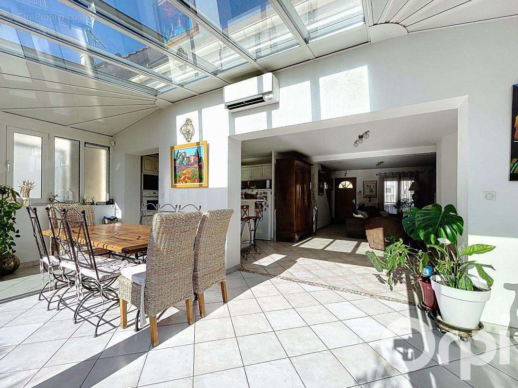 Maison à CHILLY-MAZARIN