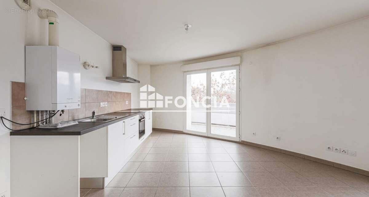 Appartement à MEYLAN