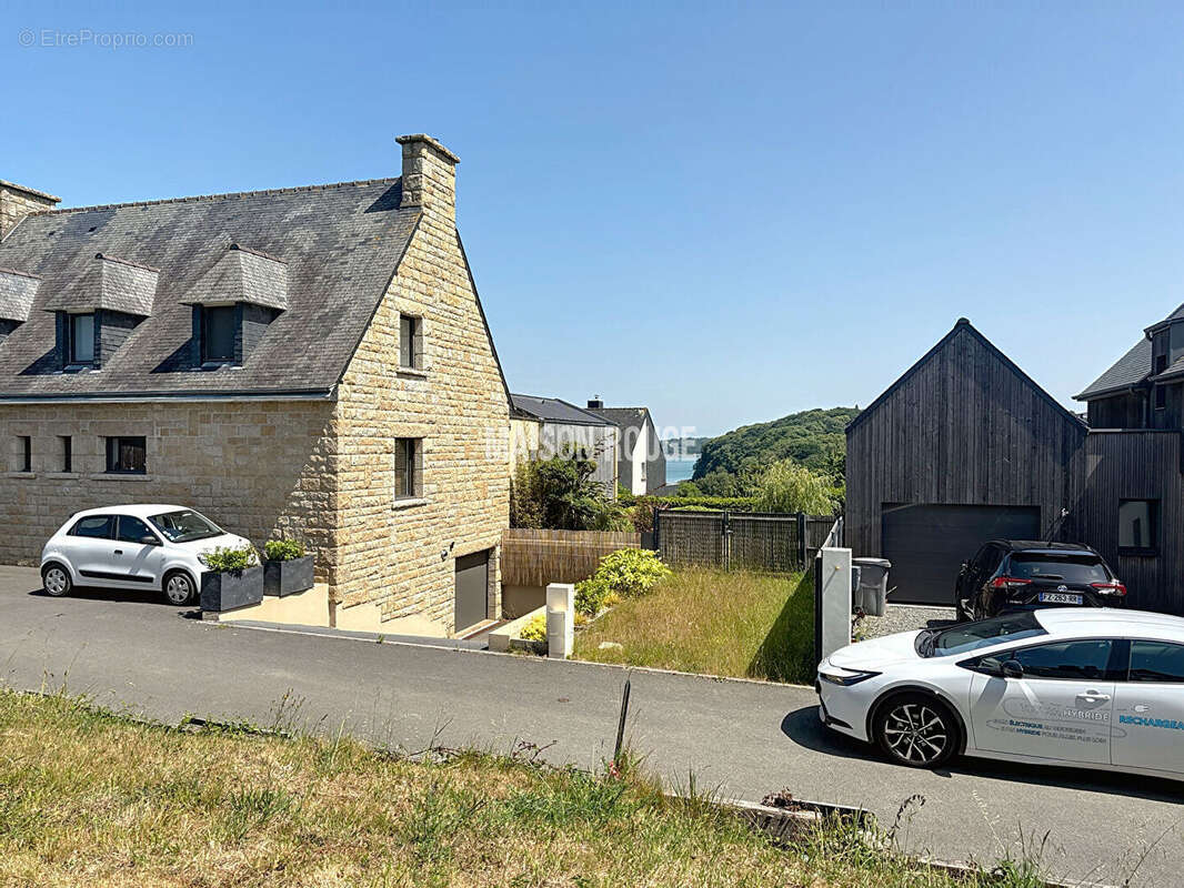 Maison à PLOUER-SUR-RANCE