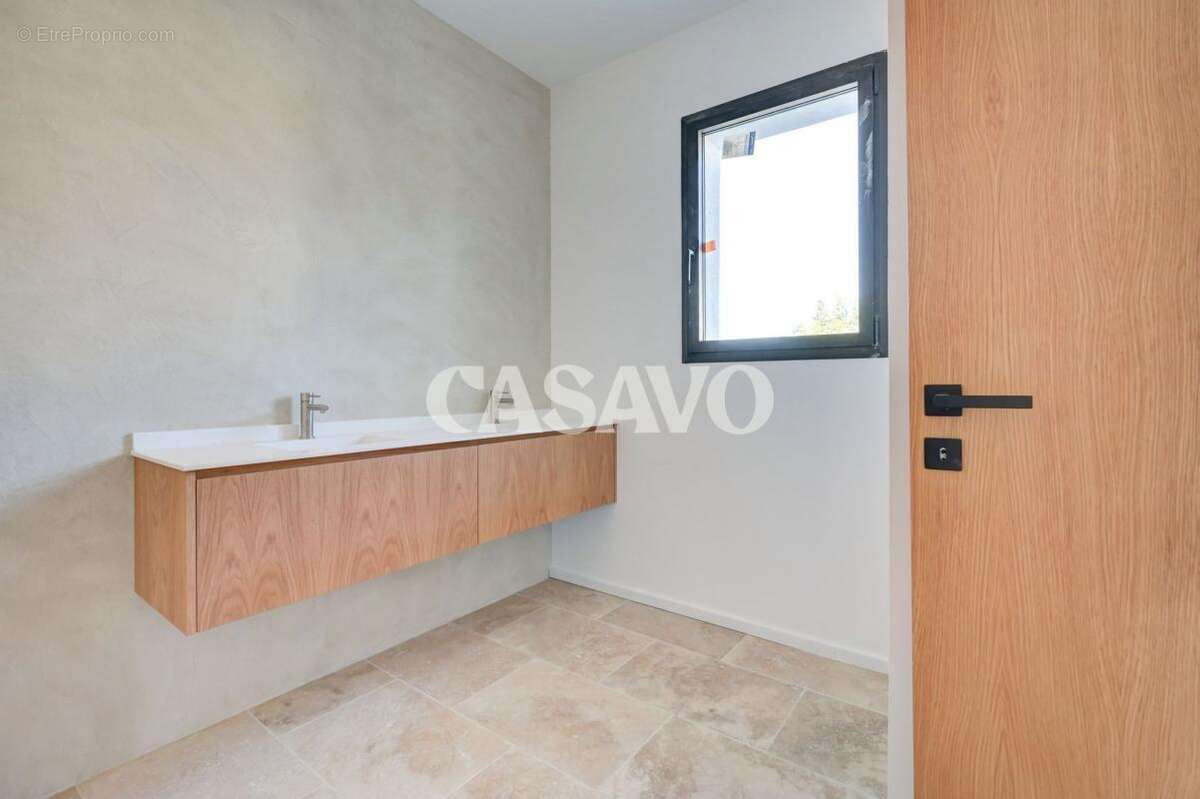Vente Maison 5 pièces de 135m² - 13080 Aix-en-Provence - photo 14