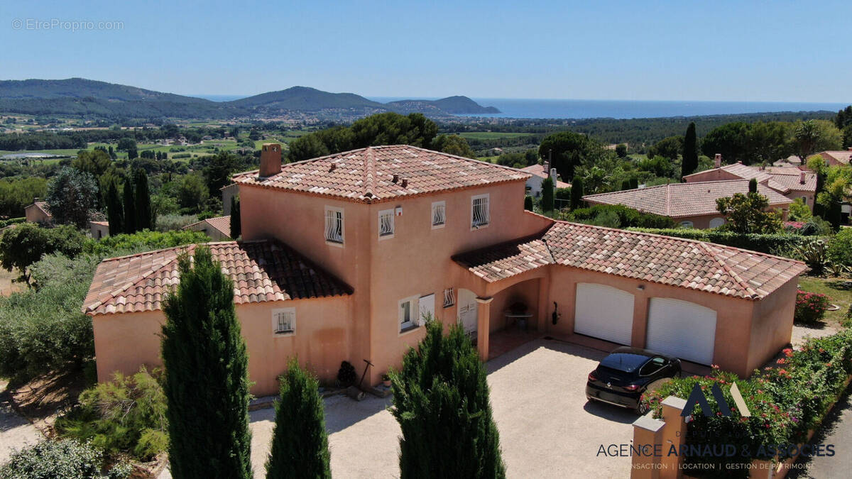 Photo Maison à La Cadiere-D'azur au prix de 1 149 000€