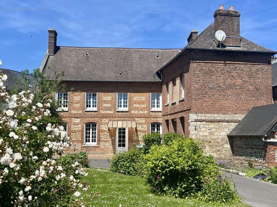 Maison à LONGUEVILLE-SUR-SCIE