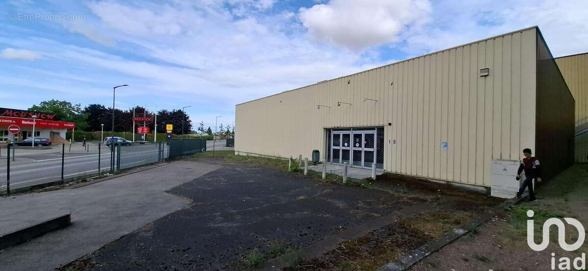 Photo 8 - Commerce à PONT-SAINTE-MARIE