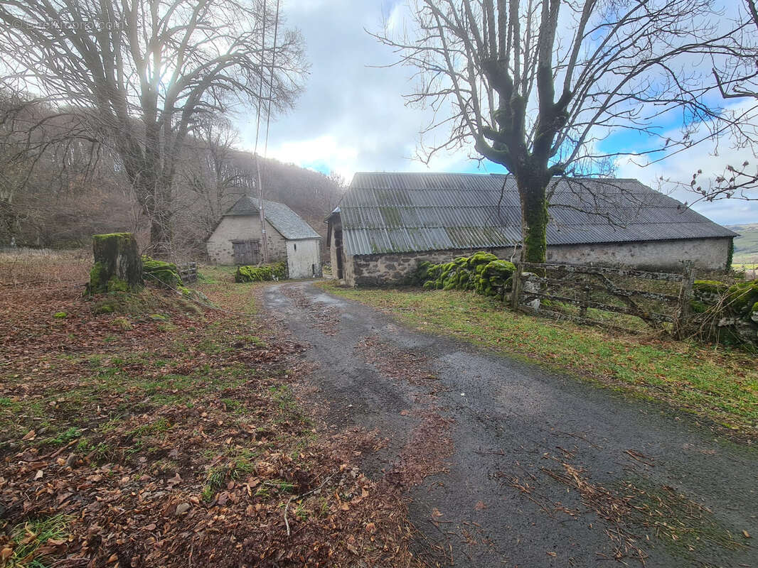 Maison à SAINT-CHELY-D'AUBRAC