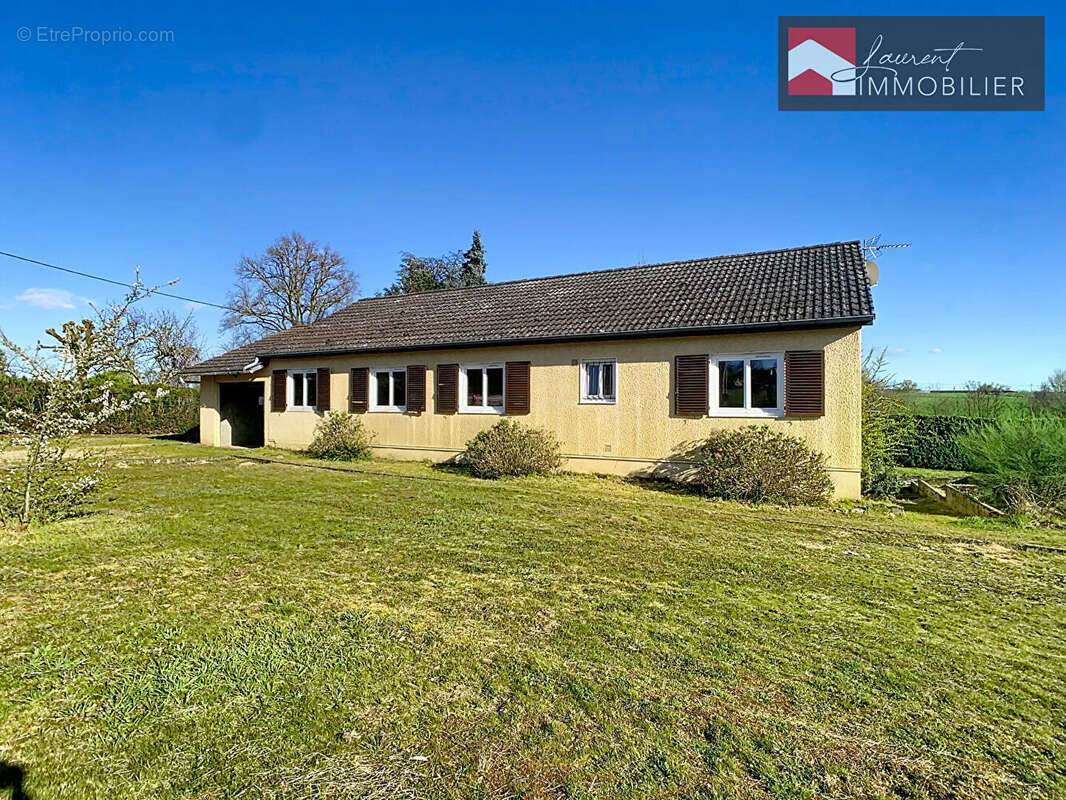 Maison à PONT-DE-VAUX