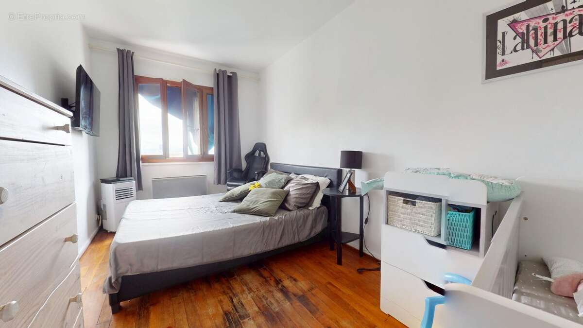 Appartement à LYON-5E