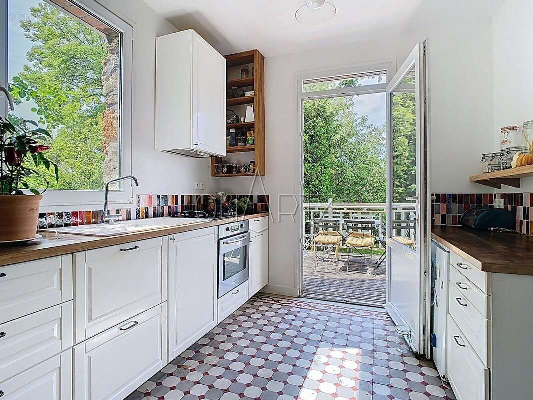 Maison à LA CELLE-SAINT-CLOUD