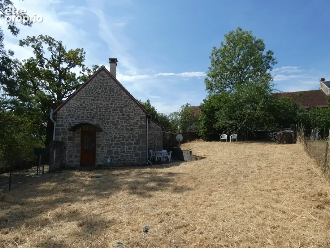 Maison 32 m² à Saint-Medard-La-Rochette  - photo 2