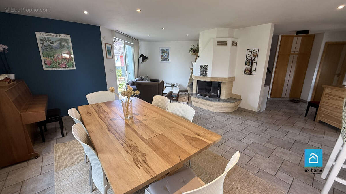 Maison à WEYERSHEIM