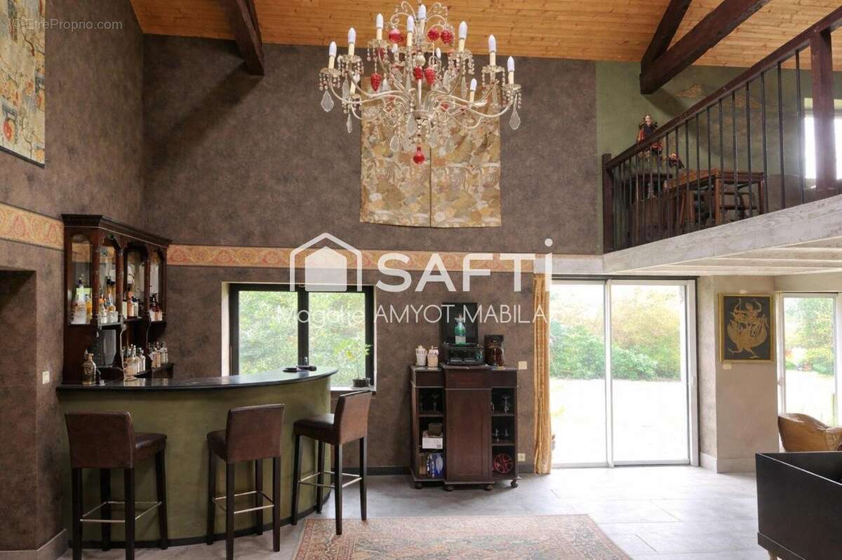 Photo 2 - Maison à BARBEZIEUX-SAINT-HILAIRE