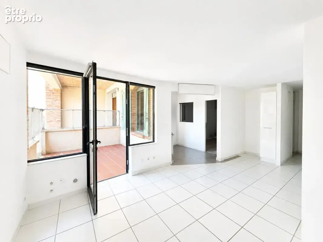 Appartement t2 terrasse et place de parking montauban centre - photo 3