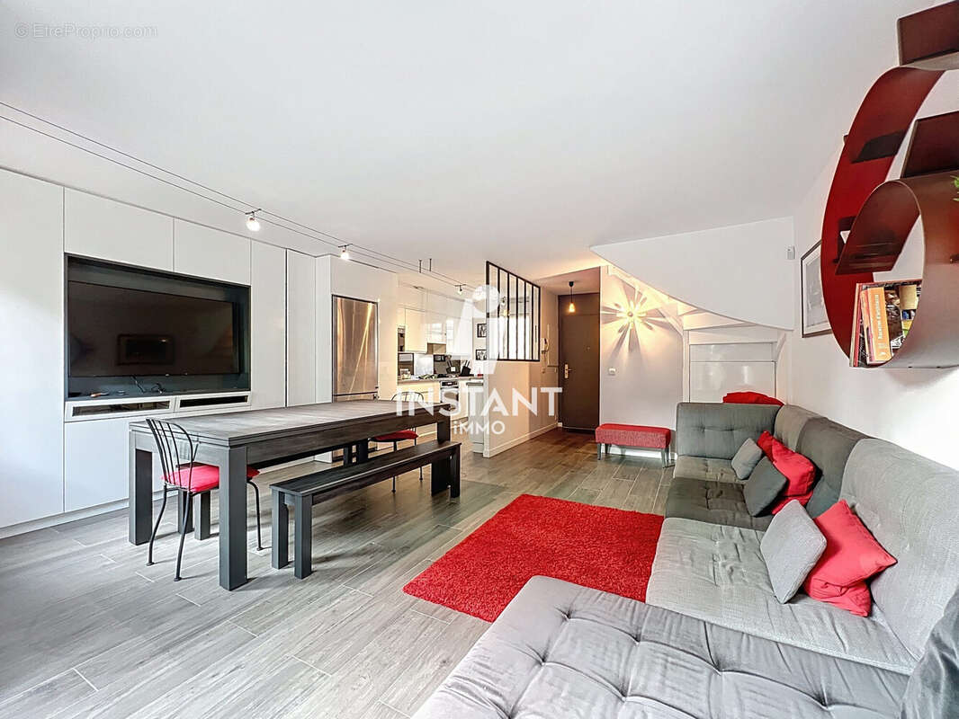 Maison à LA GARENNE-COLOMBES