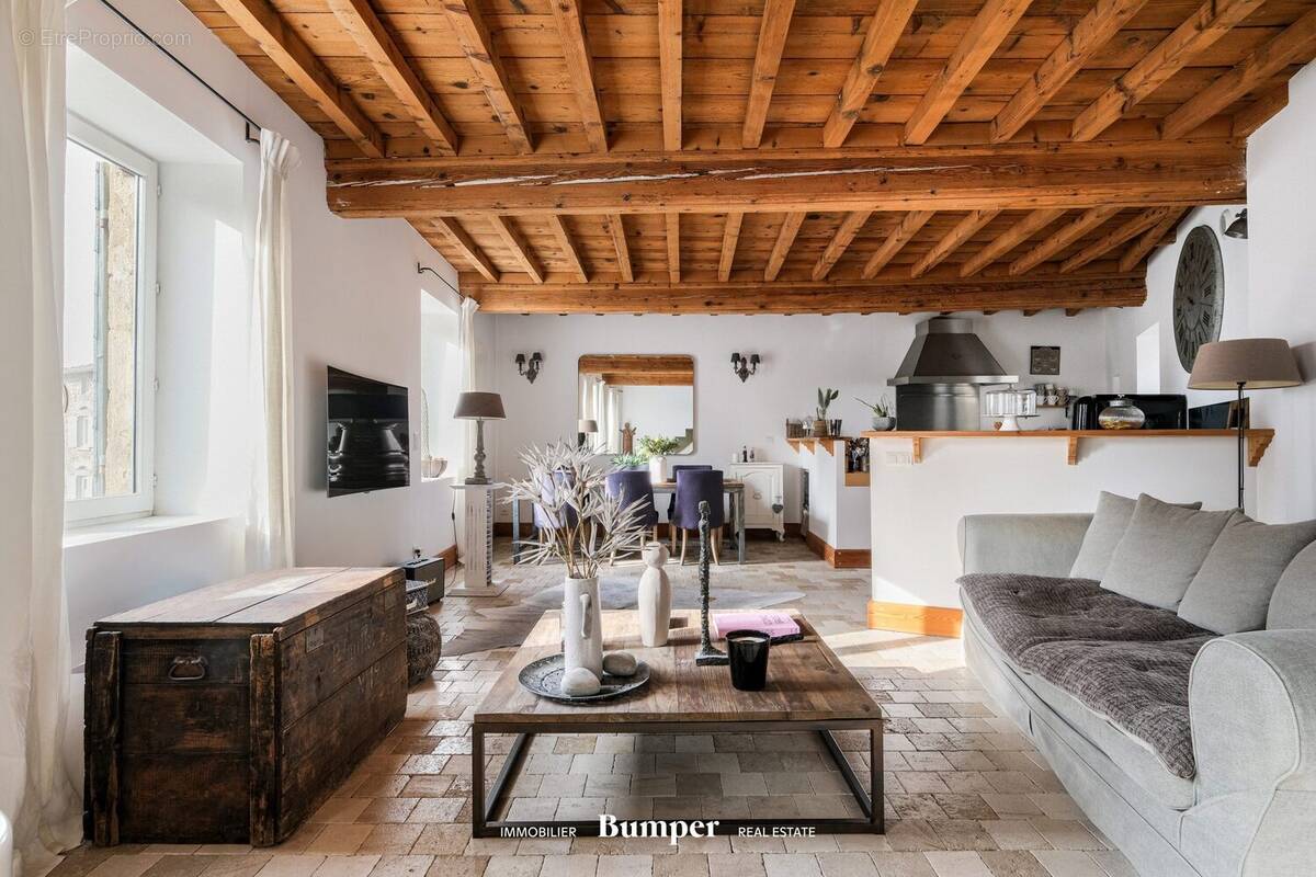 Appartement à SAINT-LAURENT-D'AGNY