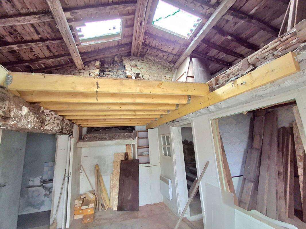 Maison à rénover Saint Hilaire De Clisson 5 pièce(s) 90 m2 - photo 8