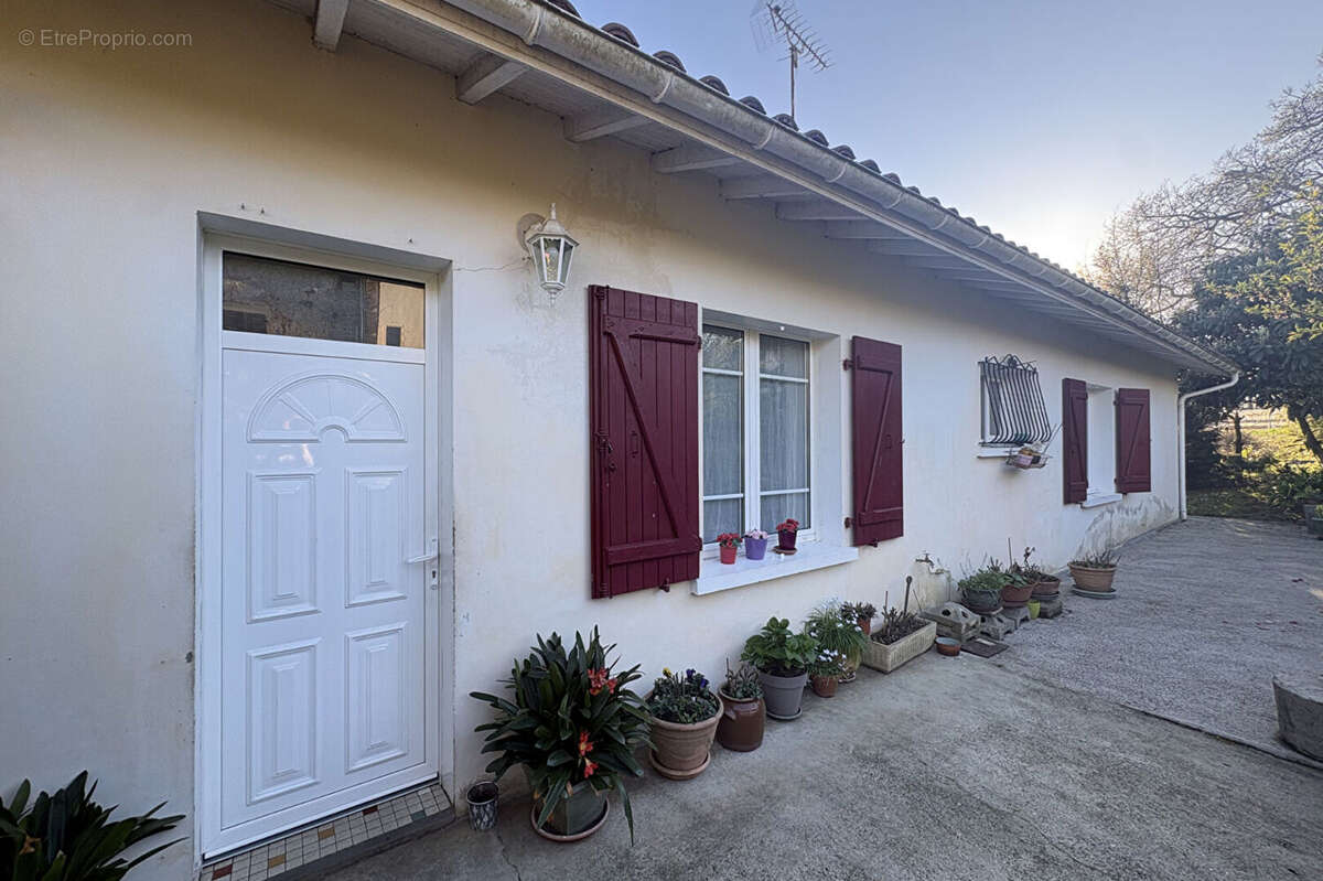 Maison à HAGETMAU