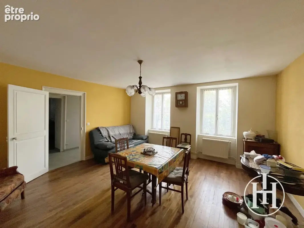 Maison Ainay-le-Chateau - photo 2