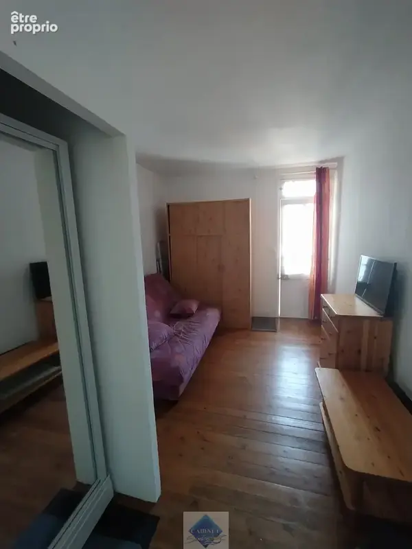 Appartement centre bourg, proximité immédiate de la mer - photo 2