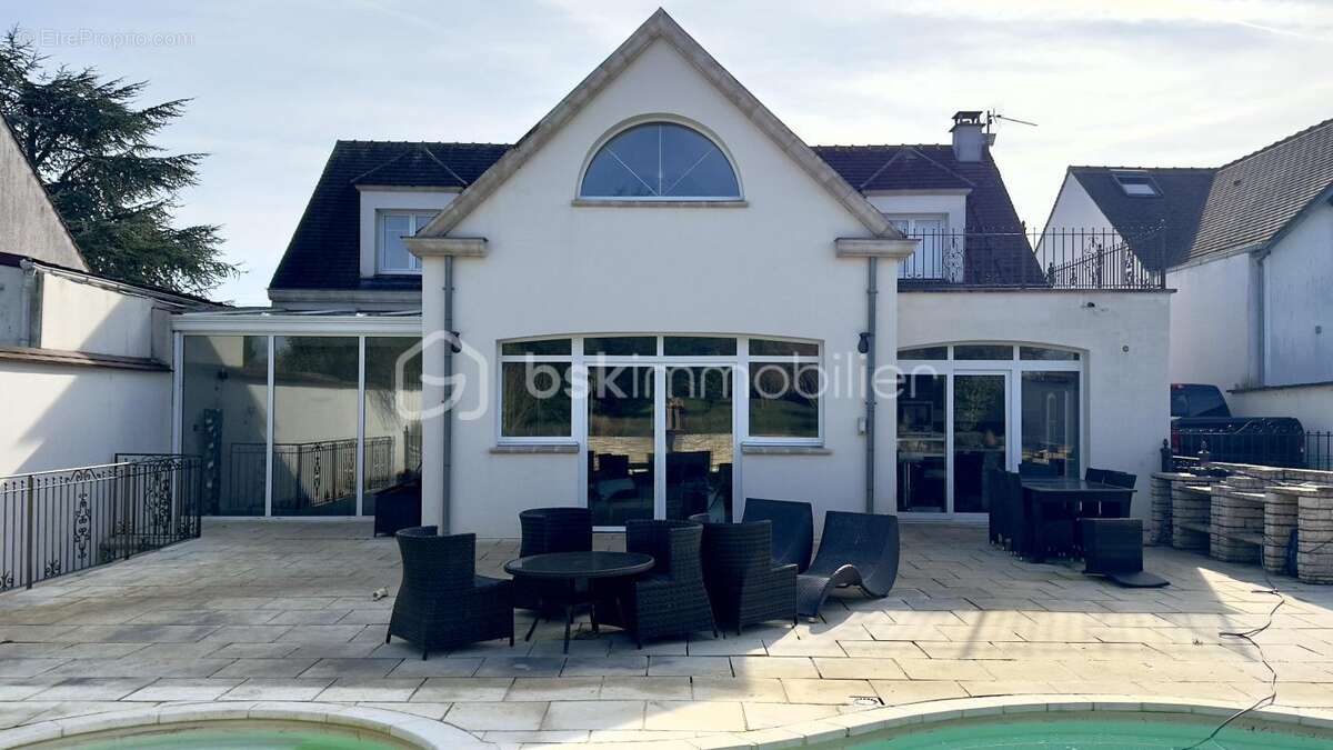 Maison à ARMENTIERES-EN-BRIE