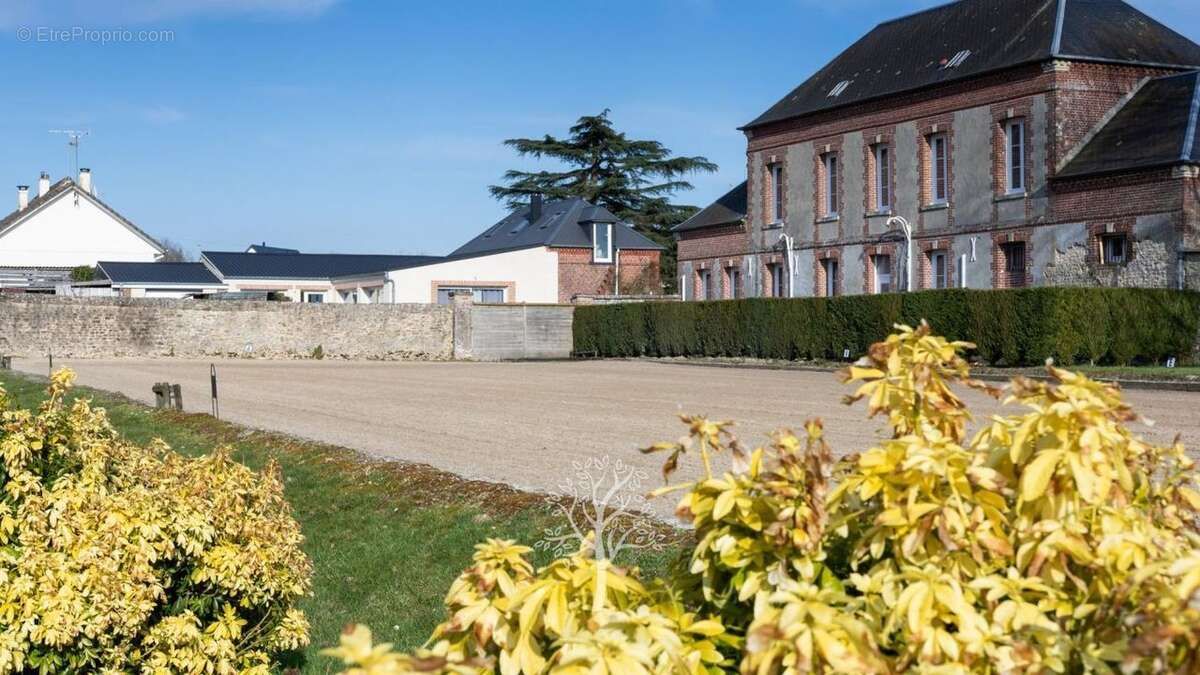 Maison à CUY-SAINT-FIACRE