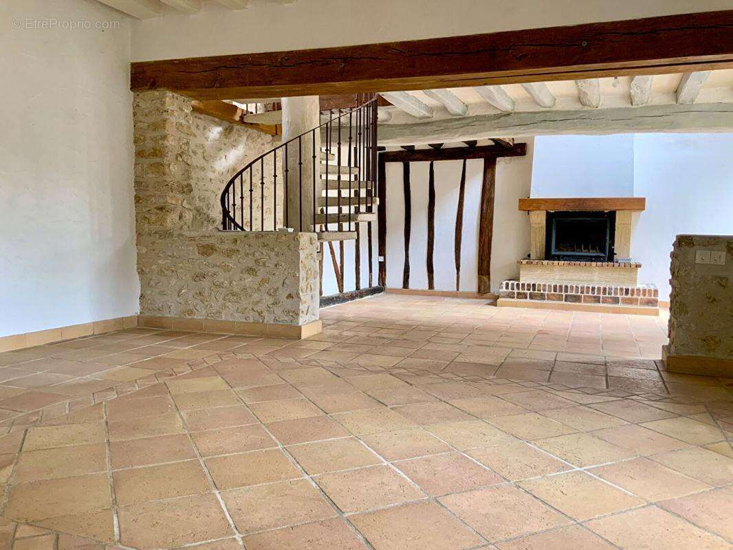 Maison à SALINS