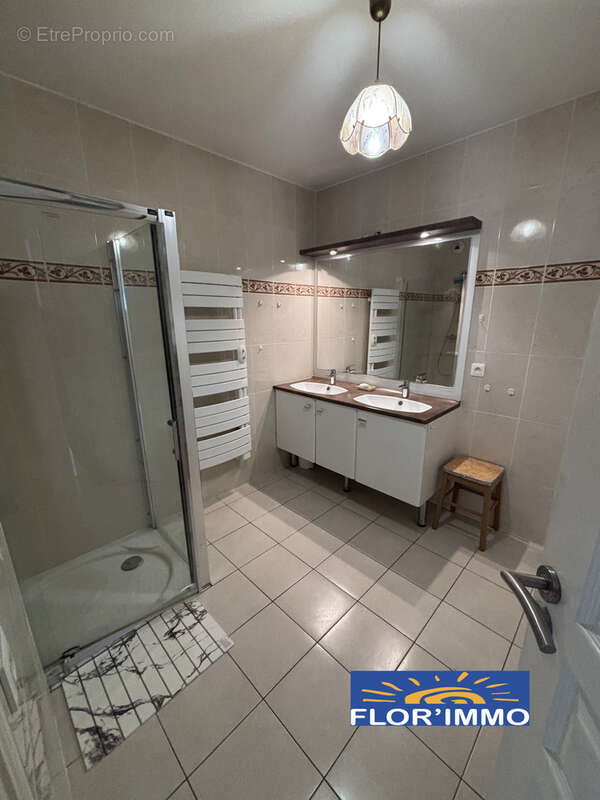 Appartement à SAINTE-GENEVIEVE-DES-BOIS