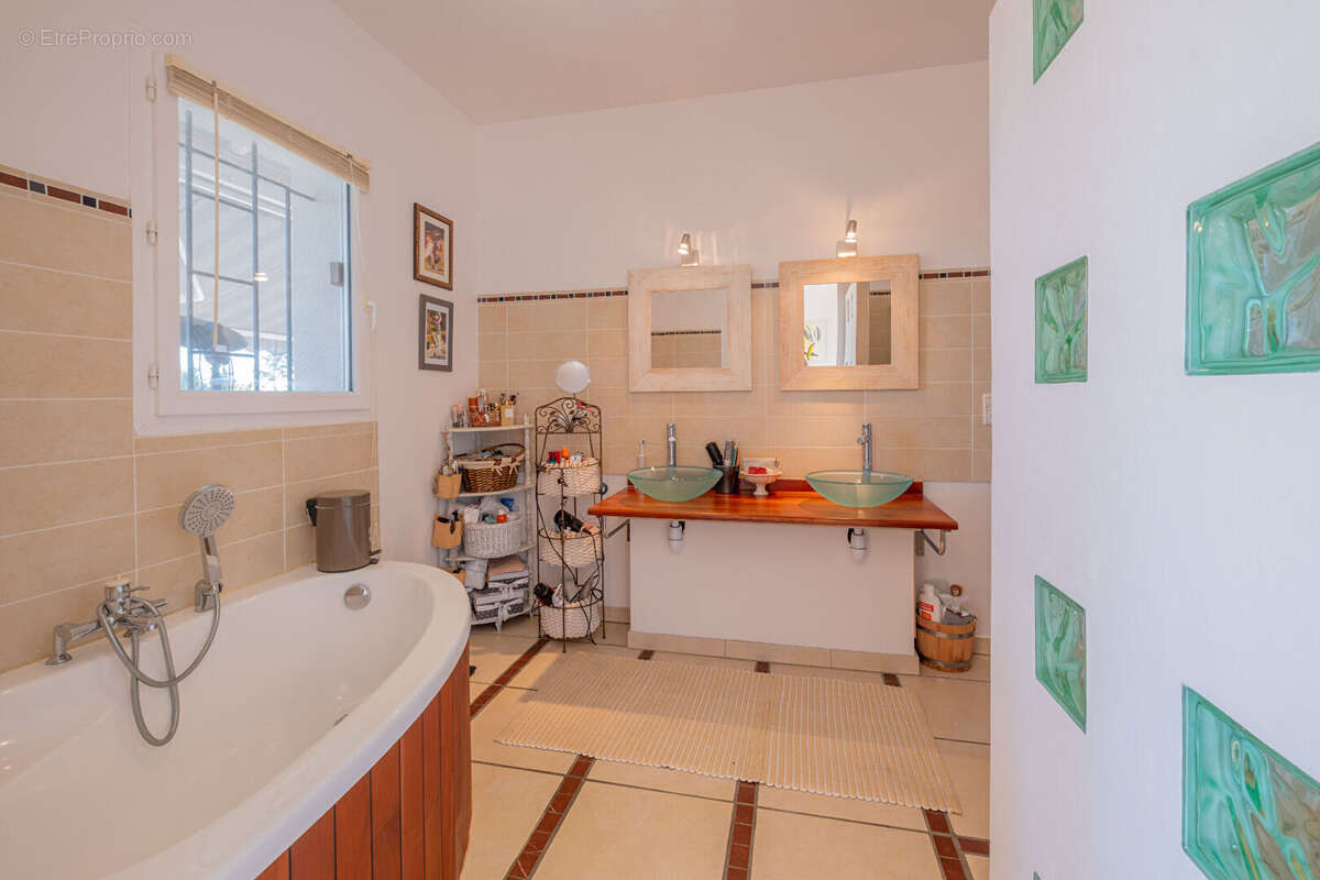 Maison à VILLENEUVE-SUR-LOT