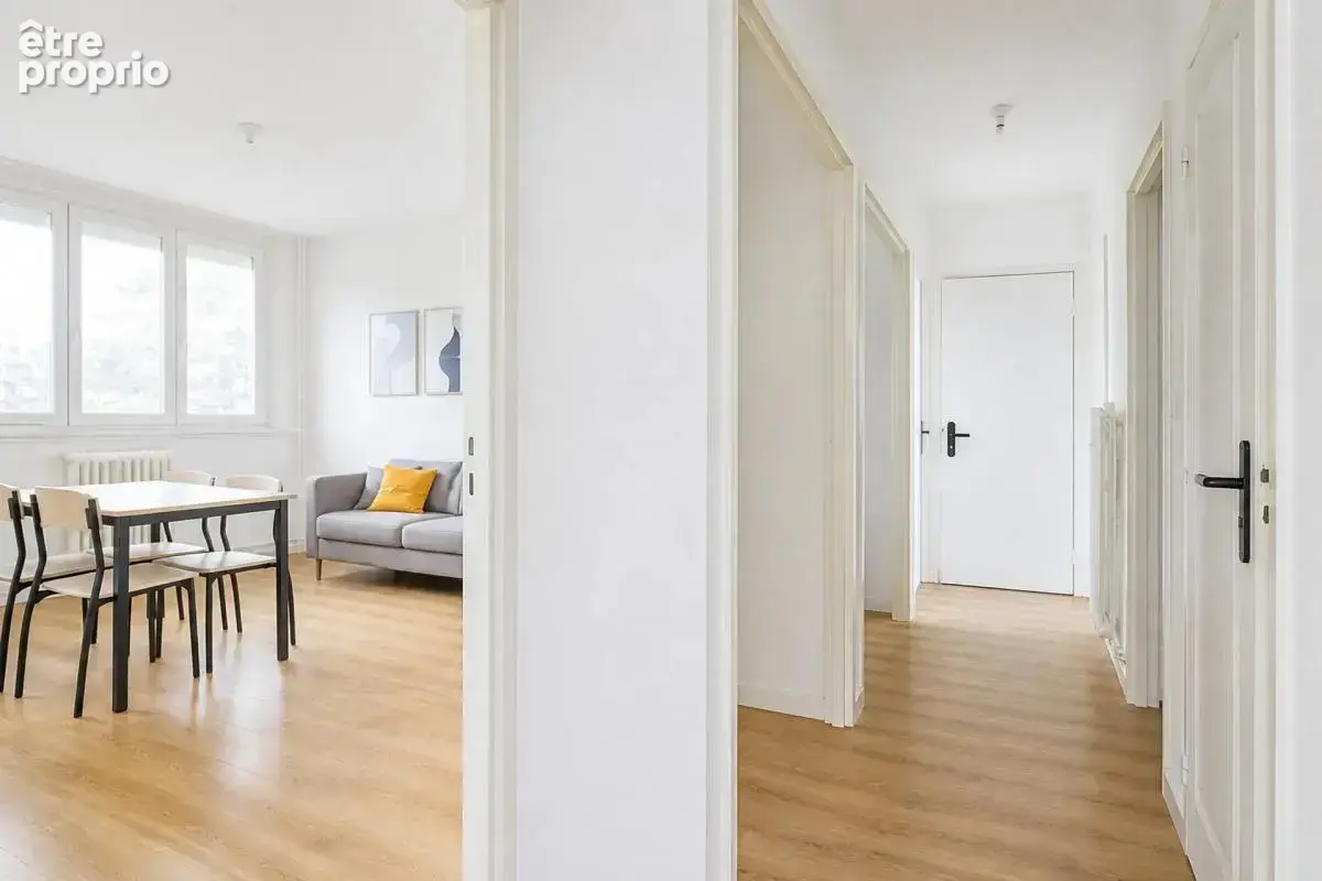 Appartement 4 pièces de 67 m² à Amiens lumineux et moderne - photo 2