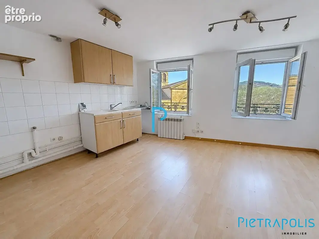 Appartement 31 m² à Tarare  - photo 4