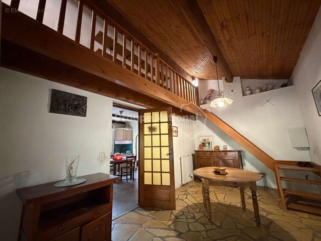 Clarensac - Villa plain-pied 3 chambres + bureau sur 1043m2 de terrain clos - photo 10