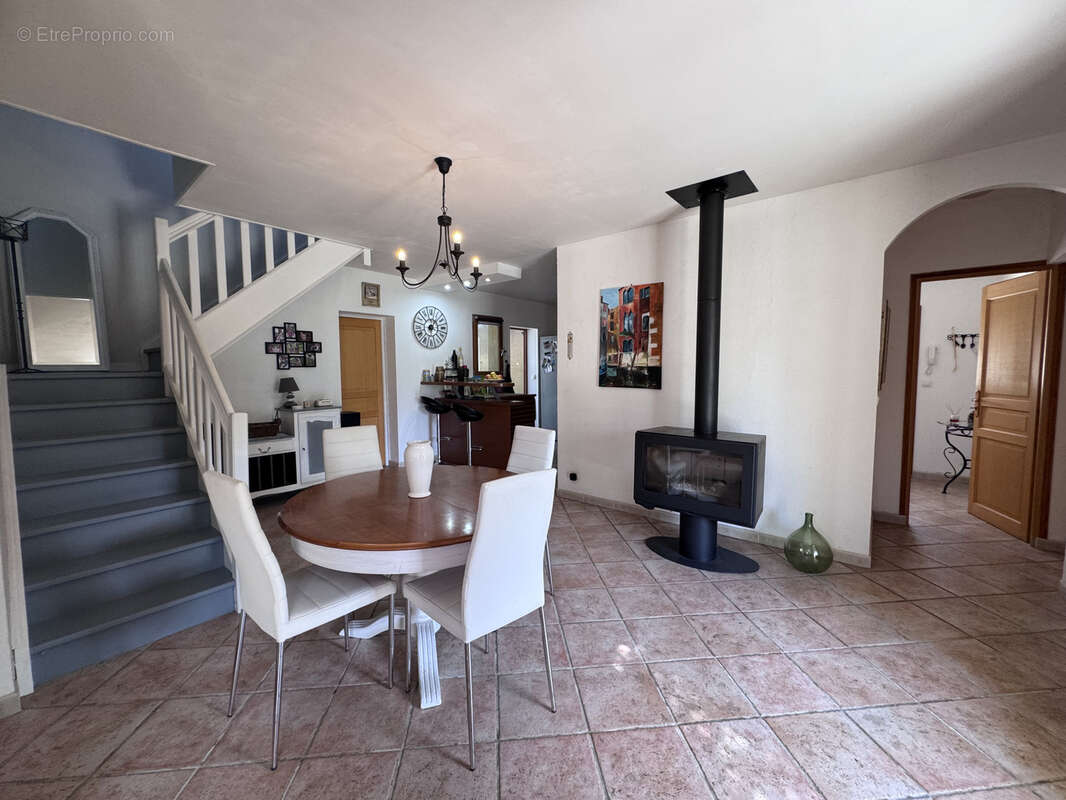 Maison à LA BATIE-ROLLAND