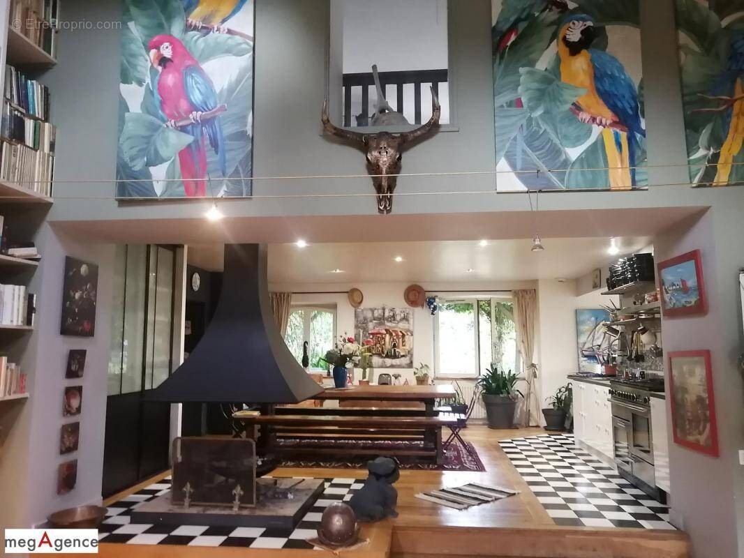 Maison à LA VICOMTE-SUR-RANCE