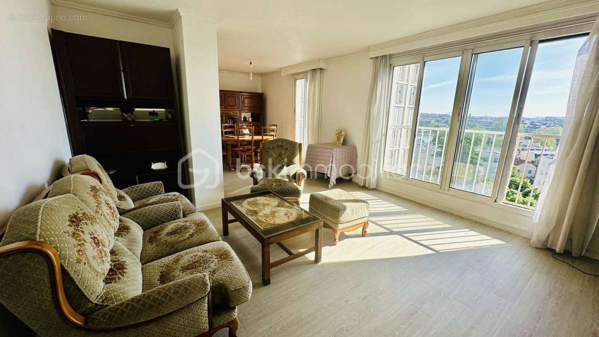 Appartement à SAINT-GRATIEN