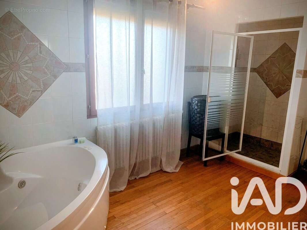 Photo 6 - Maison à LA MURE