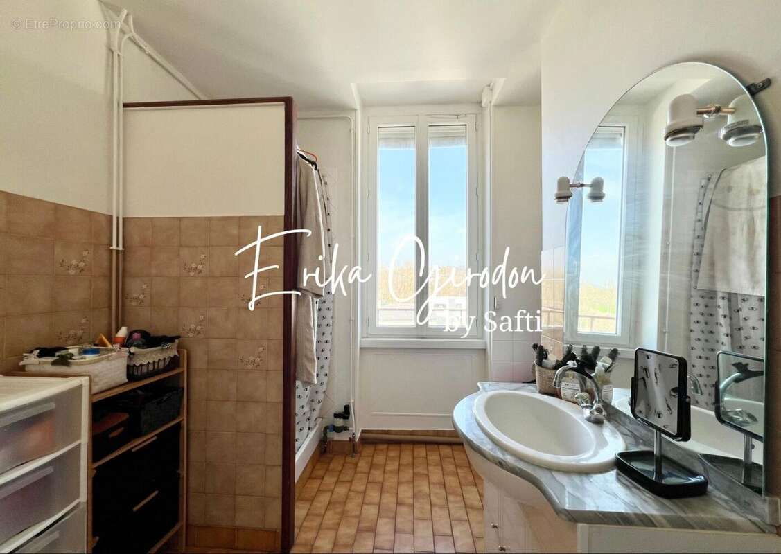 Photo 8 - Appartement à SAINT-MAURICE-DE-BEYNOST