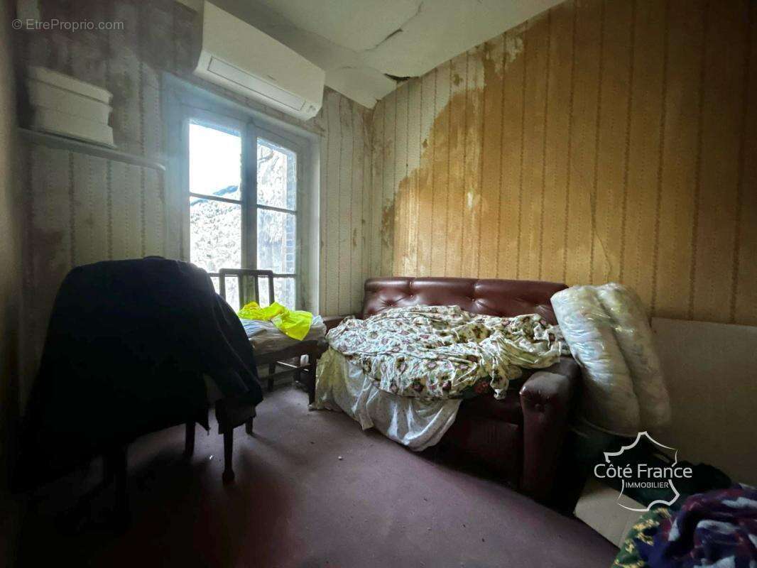 Appartement à VILLENEUVE-L'ARCHEVEQUE