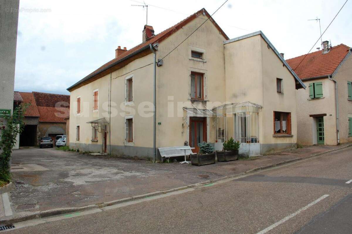 Maison à SOING-CUBRY-CHARENTENAY