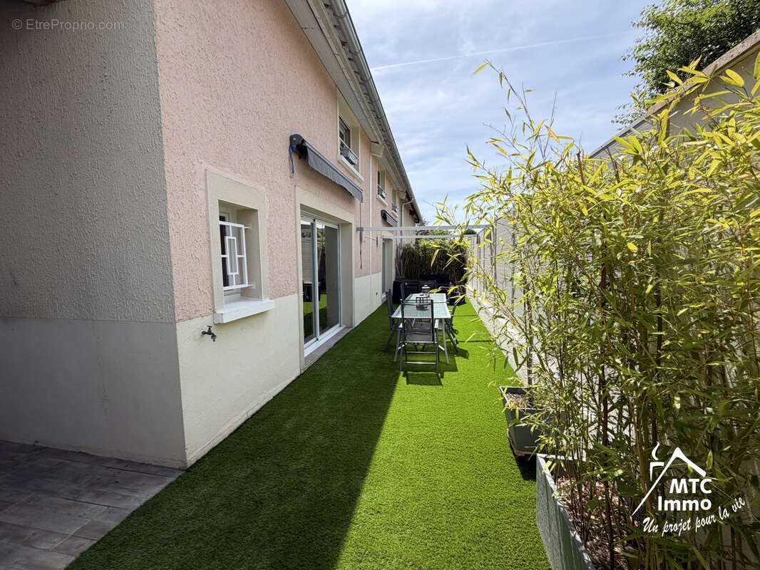Maison à LOYETTES