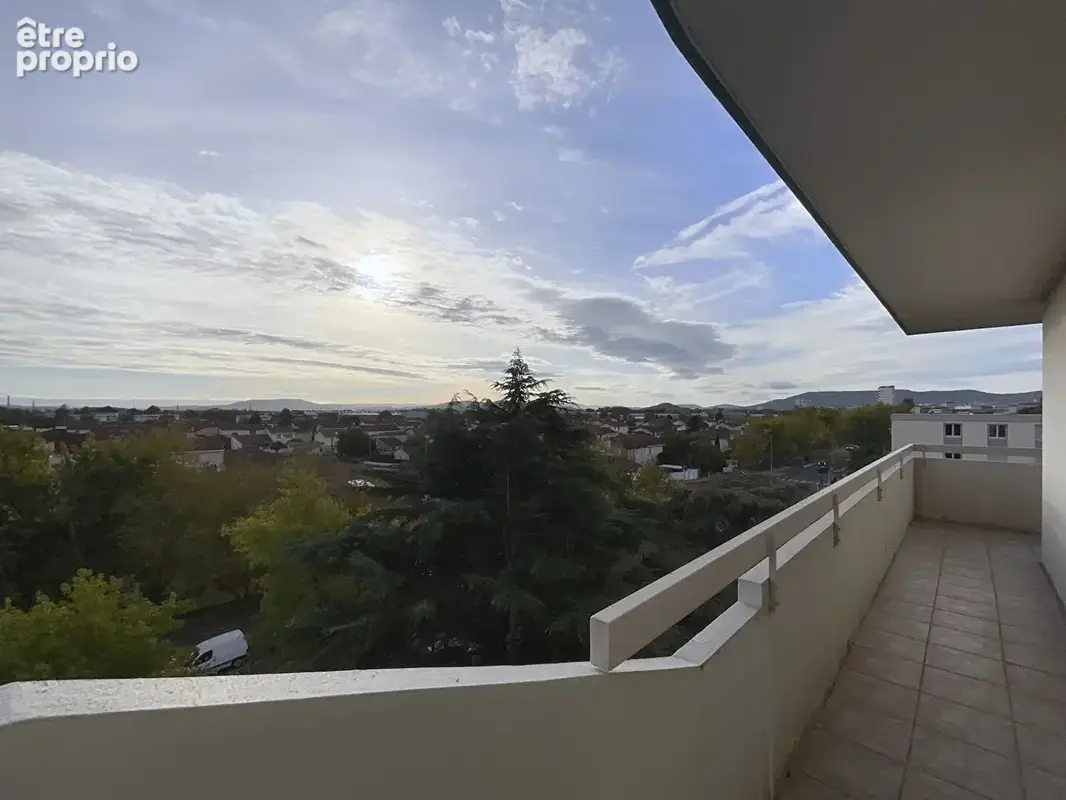Clermont-ferrand - la plaine - t4 de 82 m² avec balcon - photo 7