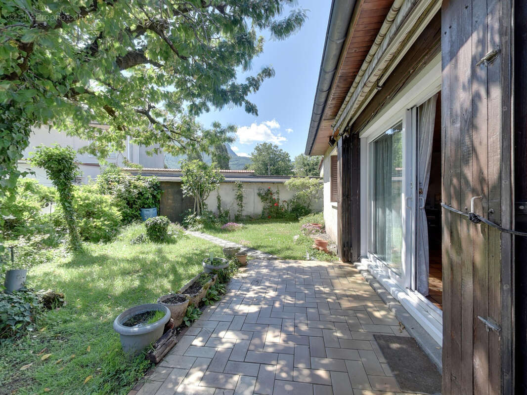 Maison à ECHIROLLES