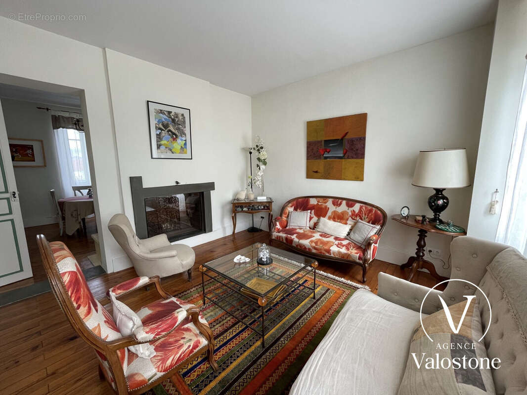 Maison 10 pièces 285 m² à vendre à Hagetmau (40700) - photo 7