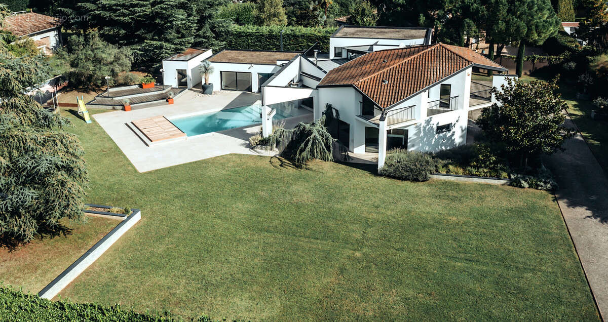 Maison à SAINT-CYR-AU-MONT-D'OR